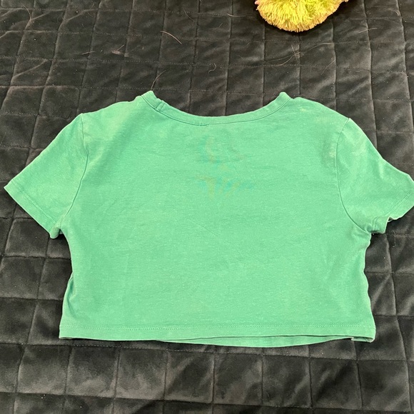 H&M divided basic green crop top tee size small - Picture 2 of 3